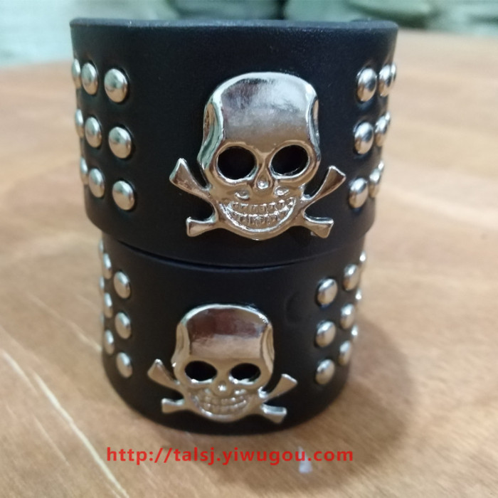 Metal rivets skull bracelet metal punk wind leather wristbands Metal rivets skull bracelet metal punk wind leather wristbands