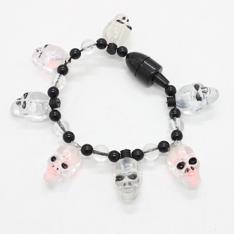 ZD Halloween Luminous Bracelet Skull Lighting Chain Manufacturer Foreign Trade Popular Style LED Luminous Bracelet Magnet Bracelet