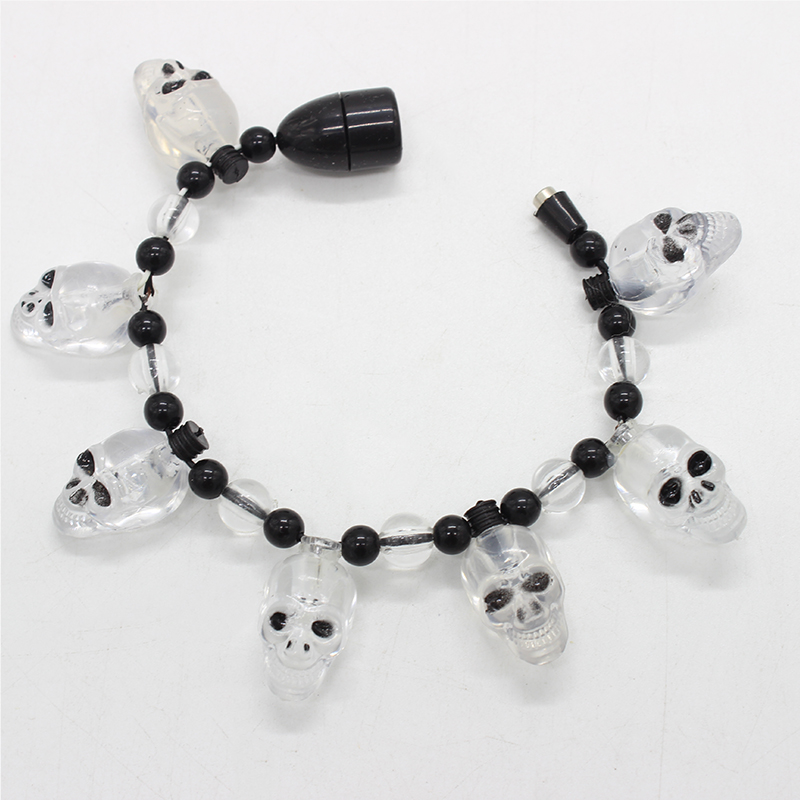 ZD Halloween Luminous Bracelet Skull Lighting Chain Manufacturer Foreign Trade Popular Style LED Luminous Bracelet Magnet Bracelet