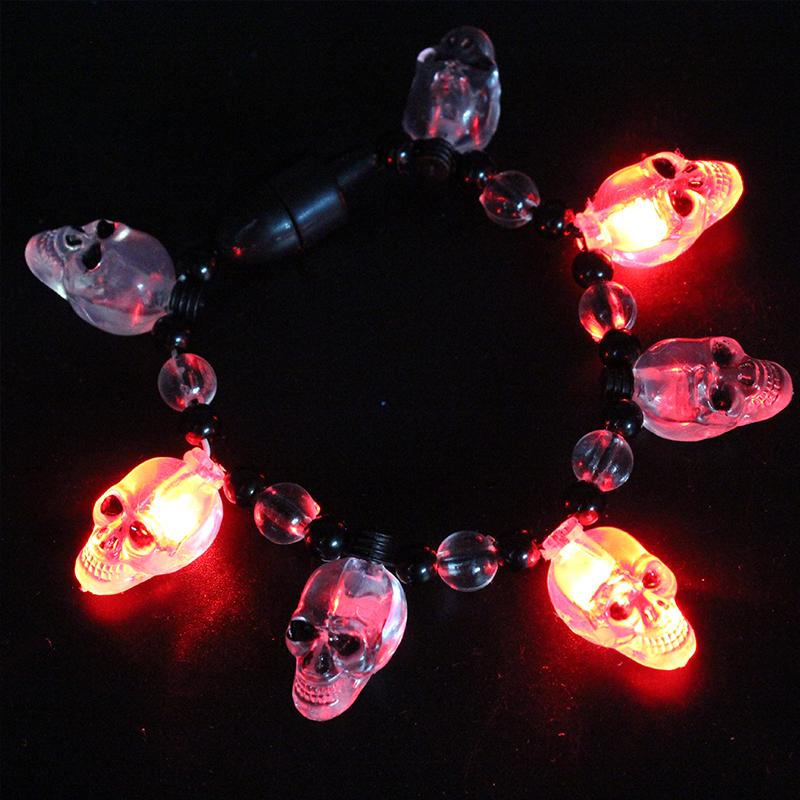 ZD Halloween Luminous Bracelet Skull Lighting Chain Manufacturer Foreign Trade Popular Style LED Luminous Bracelet Magnet Bracelet