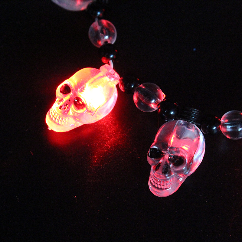 ZD Halloween Luminous Bracelet Skull Lighting Chain Manufacturer Foreign Trade Popular Style LED Luminous Bracelet Magnet Bracelet