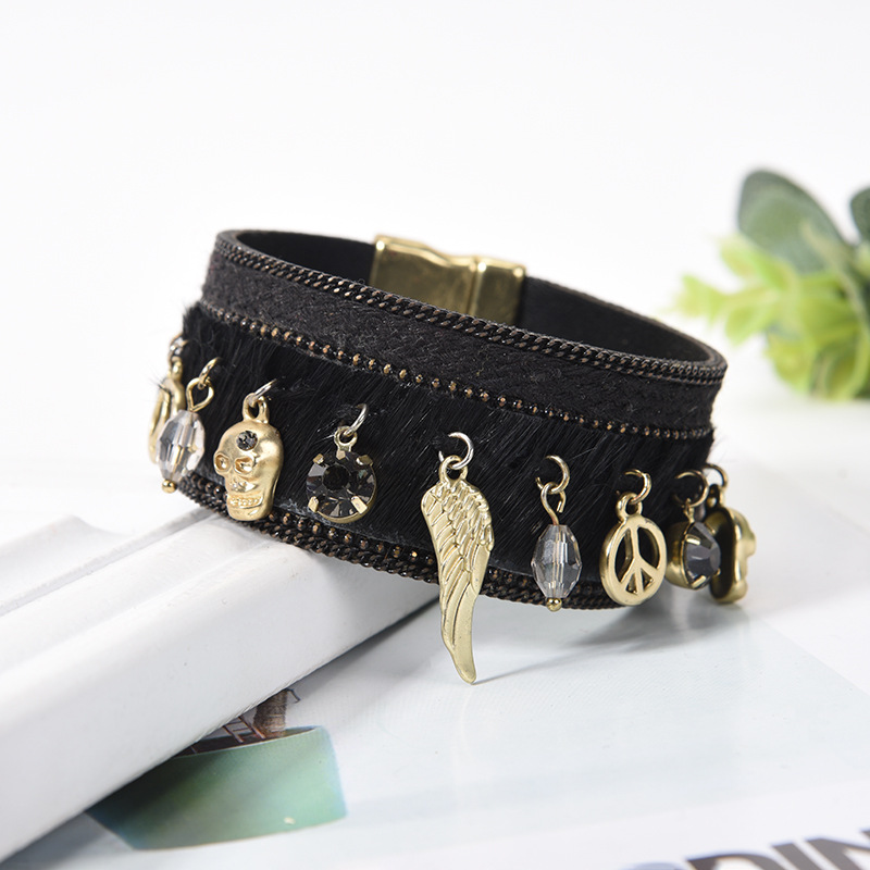 2019 European and American New Skull Tassel Bracelet Personalized Hip Hop Magnetic Buckle Bracelet Couple Bracelet Factory Wholesale 2019 European and American New Skull Tassel Bracelet Personalized Hip Hop Magnetic Buckle Bracelet Couple Bracelet Factory Wholesale