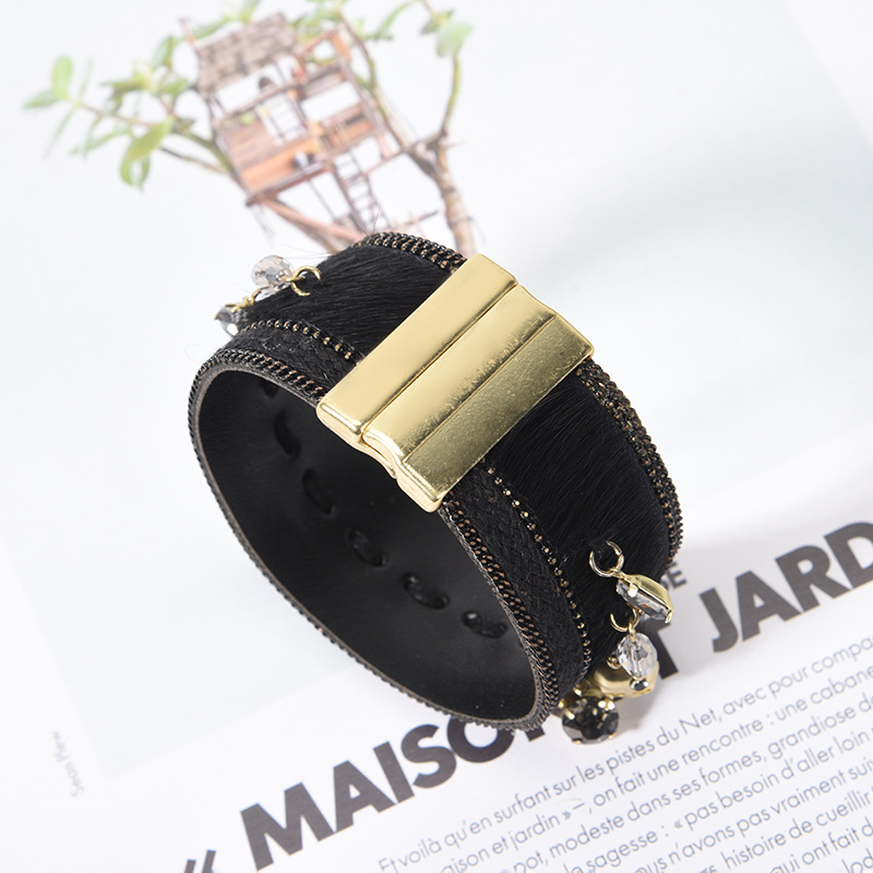 2019 European and American New Skull Tassel Bracelet Personalized Hip Hop Magnetic Buckle Bracelet Couple Bracelet Factory Wholesale 2019 European and American New Skull Tassel Bracelet Personalized Hip Hop Magnetic Buckle Bracelet Couple Bracelet Factory Wholesale