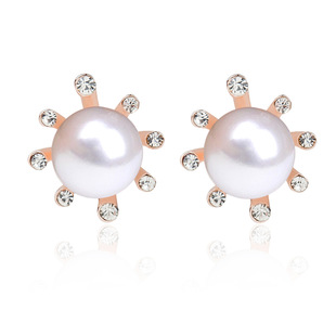 KoreanStyle Boutique Ear Stud Whole Crystal Gem Antler Earrings Elegant Threedimensional Christmas Reindeer Ear Stud KoreanStyle Boutique Ear Stud Whole Crystal Gem Antler Earrings Elegant Threedimensional Christmas Reindeer Ear Stud