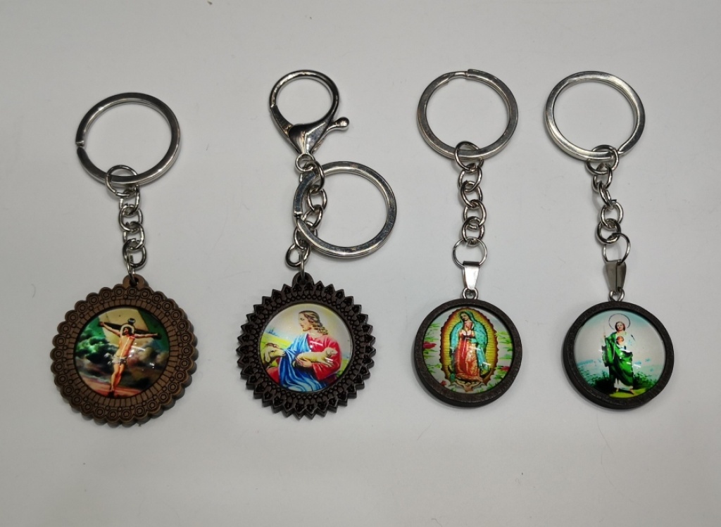 Time gem key chain wooden base religious key chain
