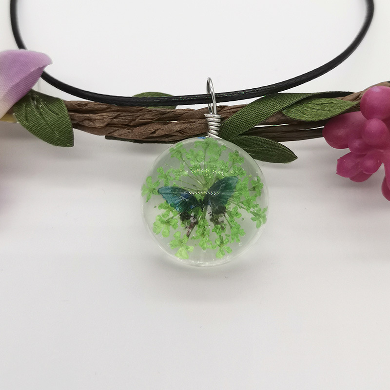 Creative butterfly lace lady necklace real flower dry flower time gem handmade features tourism necklace
