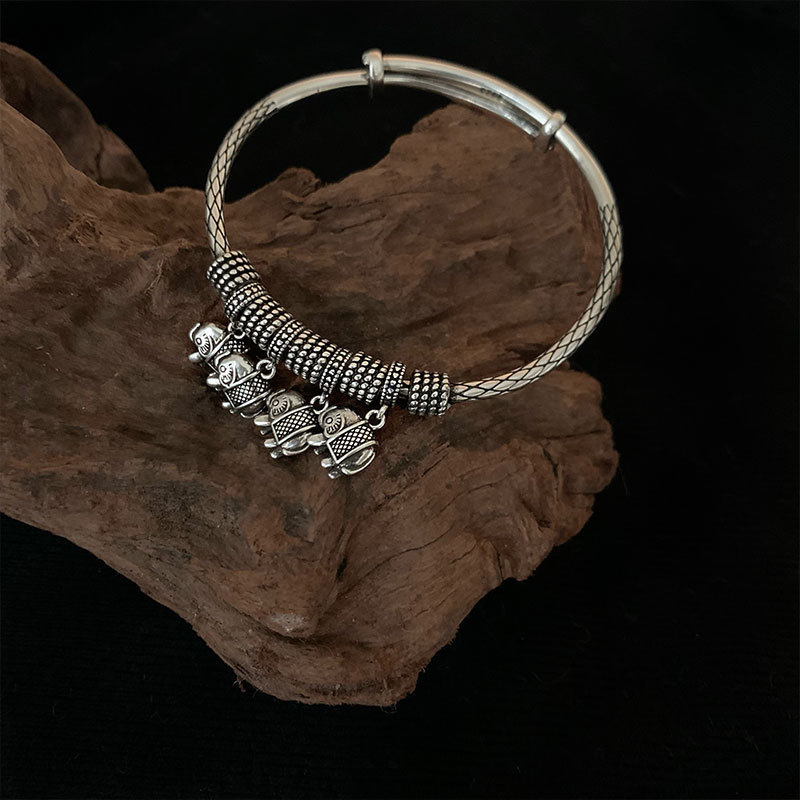 Retro Elephant Ethnic Style Bracelet Flower Tassel Pendant Distressed Ins Female Heavy Industry Fashion Temperament Hand Jewelry