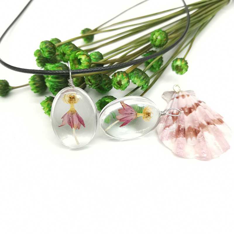 New beautiful simple plant eternal life flower dance spend time gem dry flower pendant necklace girl adorn article
