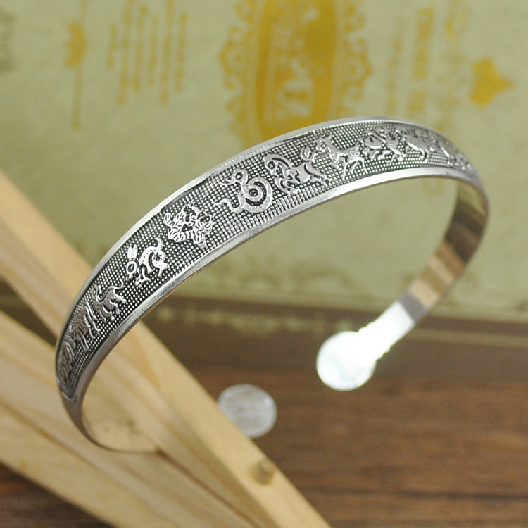 Tibetan Silver Bracelet Miao Silver Jewelry Vintage Engraving Open Women's Bracelet Carving Dragon and Phoenix Stall Wholesale Supply Ethnic Style Jewelry