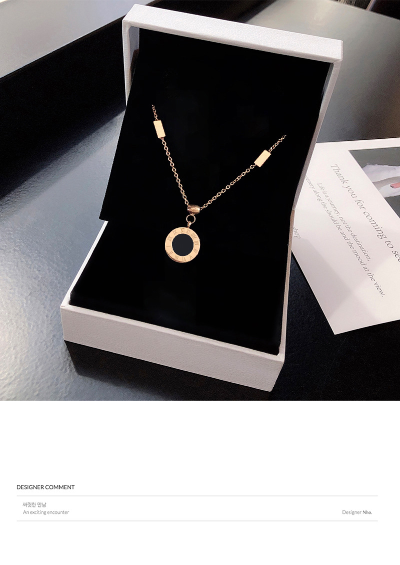 2020 New Fashion Compass Necklace Female Clavicle Chain Simple Temperament Black Agate Pendant Niche Design Necklace 2020 New Fashion Compass Necklace Female Clavicle Chain Simple Temperament Black Agate Pendant Niche Design Necklace