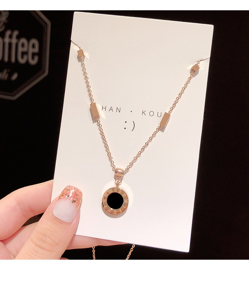 2020 New Fashion Compass Necklace Female Clavicle Chain Simple Temperament Black Agate Pendant Niche Design Necklace 2020 New Fashion Compass Necklace Female Clavicle Chain Simple Temperament Black Agate Pendant Niche Design Necklace