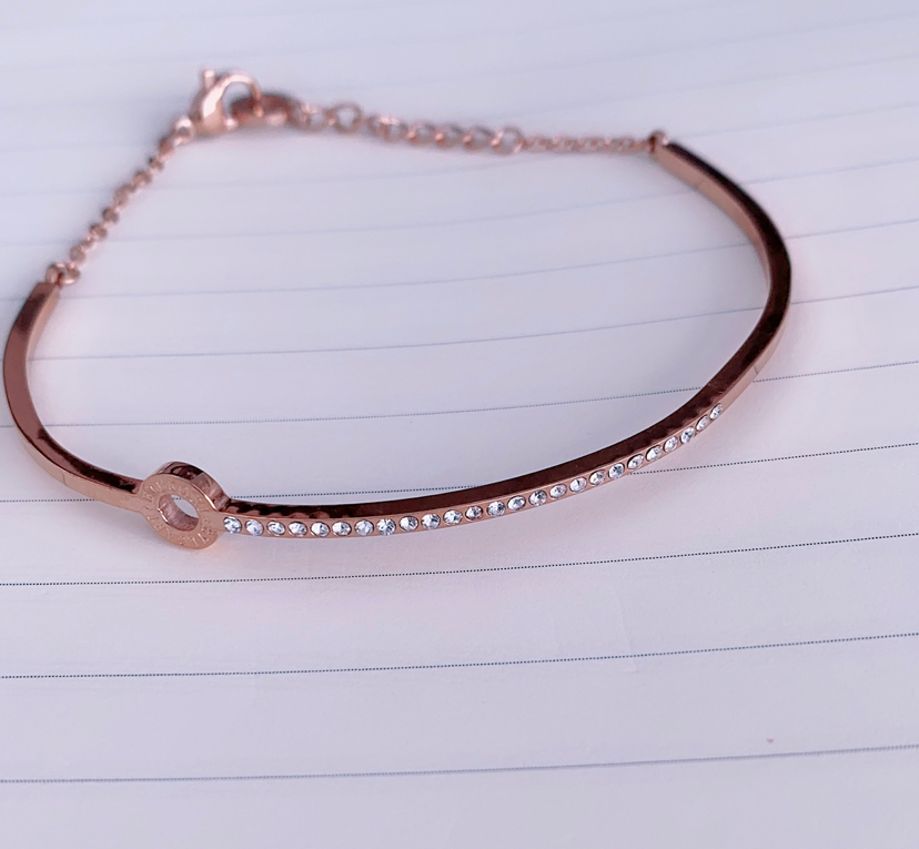 Exquisite and Elegant Titanium Steel Bracelet Rose Gold Mesh Red Same Style Bracelet for Women Korean Style Fashion Trend Maintains Color Factory Direct Sales