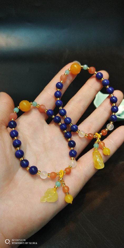 Natural lapis lazuli single ring bracelet with raw mineral wax pendant Natural lapis lazuli single ring bracelet with raw mineral wax pendant
