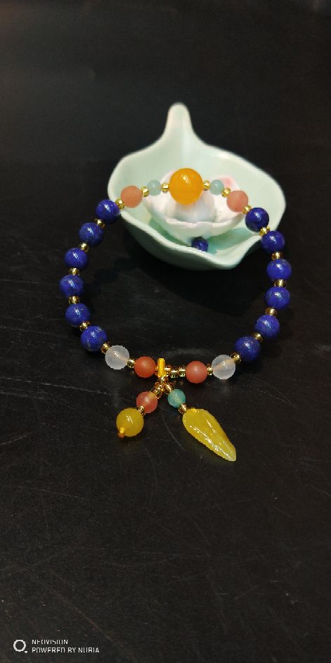 Natural lapis lazuli single ring bracelet with raw mineral wax pendant Natural lapis lazuli single ring bracelet with raw mineral wax pendant