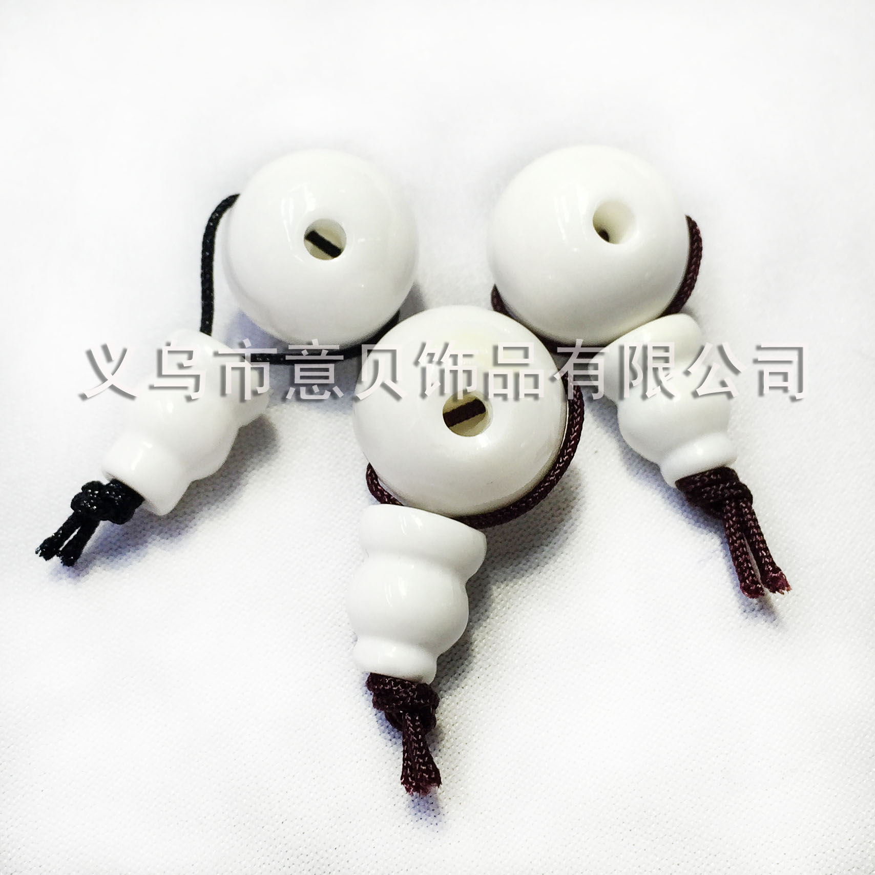 Bell coral lapis lazuli bead 14mm three-way head natural lapis lazuli Buddhist tees wholesale