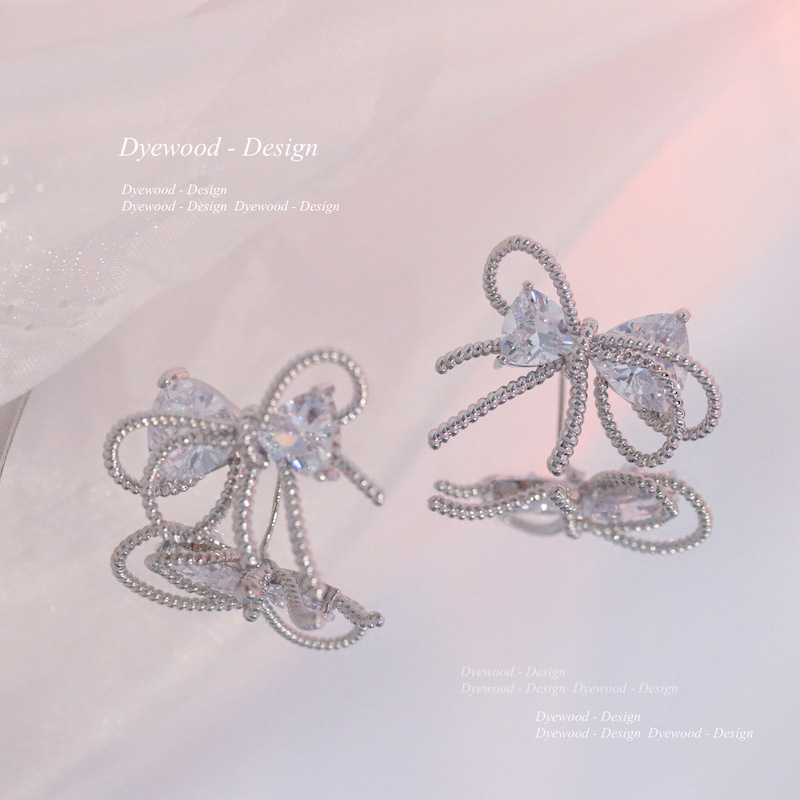 Giant Bow! Beautiful Girl Pure Desire European and American Style Design Sense Earrings Women's Trendy New Personalized Ear Studs 925 Earrings