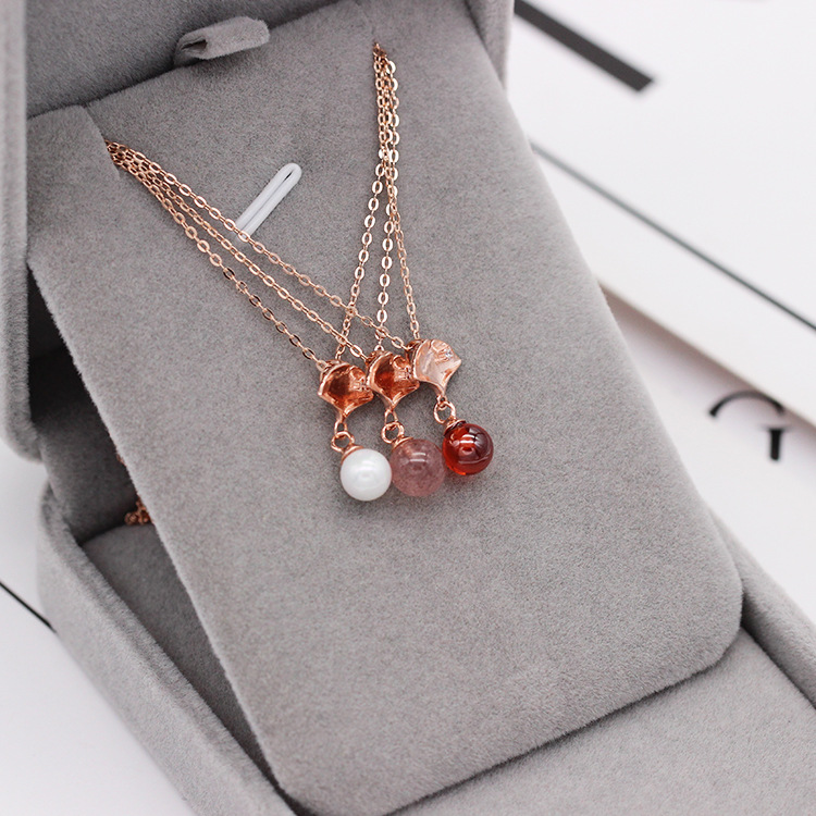 S925 pure silver plated platinum garnet strawberry crystal maple leaf necklace simple and grace valentine's day gift from Korea and Japan S925 pure silver plated platinum garnet strawberry crystal maple leaf necklace simple and grace valentine's day gift from Korea and Japan