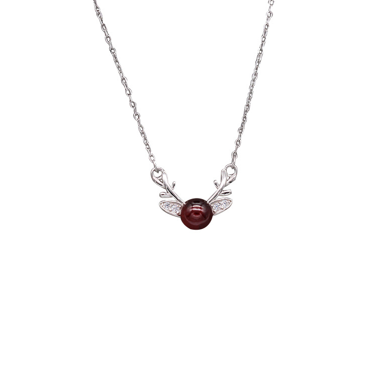 S925 pure silver platinum-plated strawberry crystal garnet elk necklace simple and versatile fashion valentine&#039;s day gift from Japan and Korea