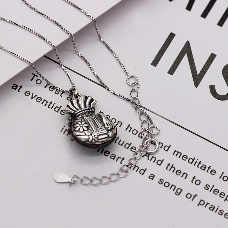 S925 pure silver vintage garnet gourd necklace simple and versatile fashion valentine&#039;s day gift Japan and South Korea popular accessories
