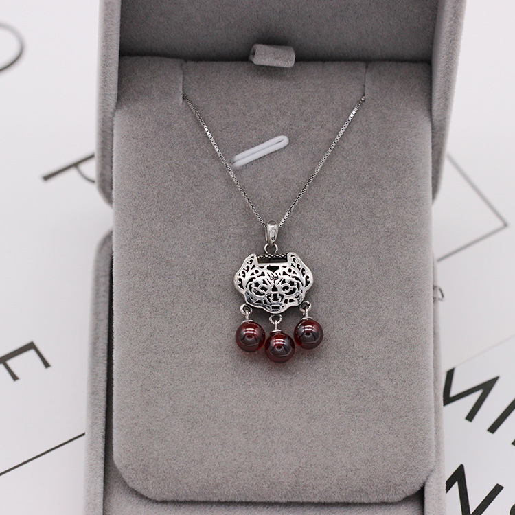 S925 pure silver plated platinum use garnet goldfish necklace simple and stylish valentine &#039;s day gift popular in Chesapeake and Japan
