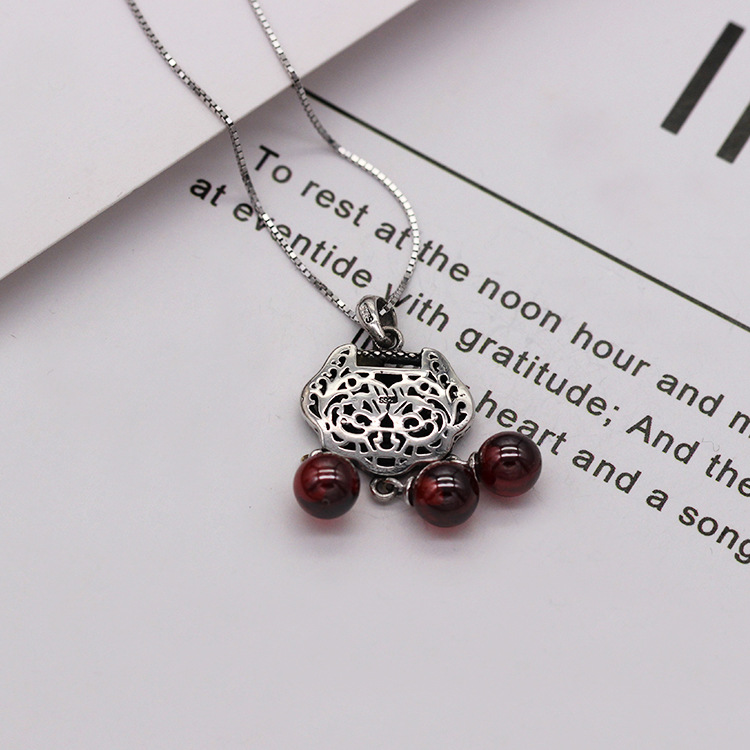 S925 pure silver plated platinum use garnet goldfish necklace simple and stylish valentine 's day gift popular in Chesapeake and Japan S925 pure silver plated platinum use garnet goldfish necklace simple and stylish valentine 's day gift popular in Chesapeake and Japan
