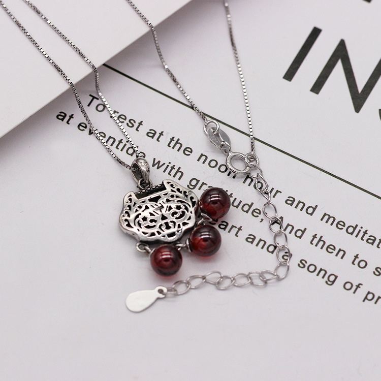 S925 pure silver plated platinum use garnet goldfish necklace simple and stylish valentine 's day gift popular in Chesapeake and Japan S925 pure silver plated platinum use garnet goldfish necklace simple and stylish valentine 's day gift popular in Chesapeake and Japan