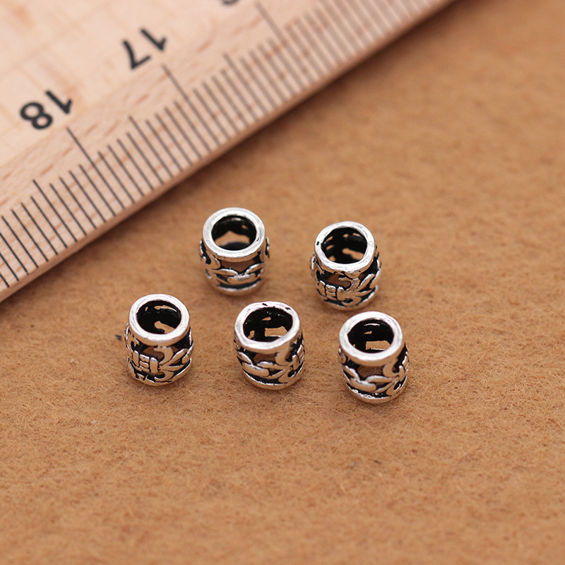 S925 sterling silver cross Thai silver accessories wholesale DIY bracelet garnet beaded partition piece bead hollowed-out pattern beads S925 sterling silver cross Thai silver accessories wholesale DIY bracelet garnet beaded partition piece bead hollowed-out pattern beads