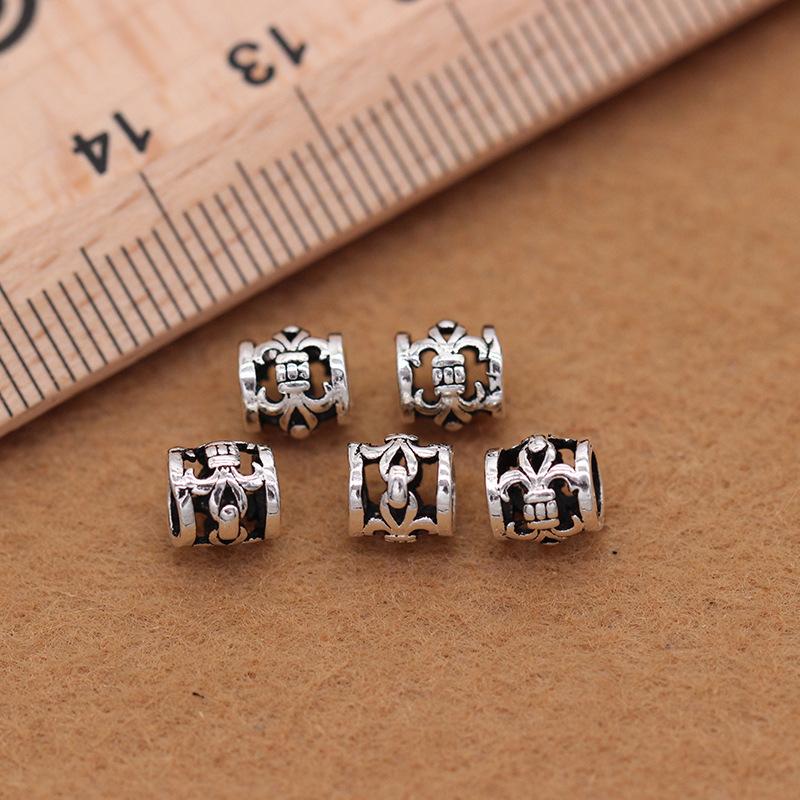 S925 sterling silver cross Thai silver accessories wholesale DIY bracelet garnet beaded partition piece bead hollowed-out pattern beads S925 sterling silver cross Thai silver accessories wholesale DIY bracelet garnet beaded partition piece bead hollowed-out pattern beads