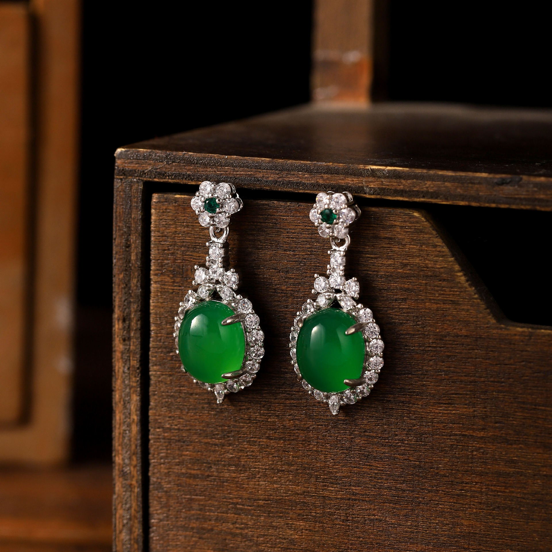 Green Chalcedony Necklace Earrings Inlaid Diamond Bracelet Set Jade Accessory/Jewelry Hetian Jade Chalcedony Four-Piece Set