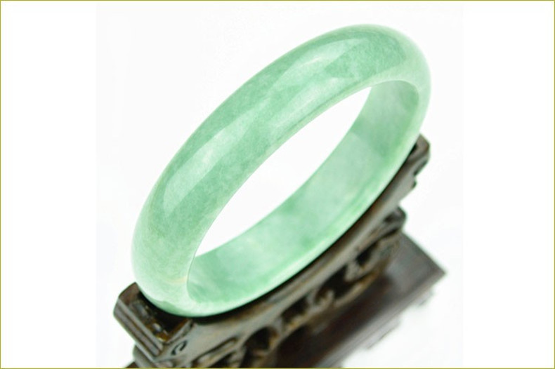 Factory Wholesale Myanmar Jade Bracelet a Goods Floating Flower Jade Bracelet Natural Jade bracelet