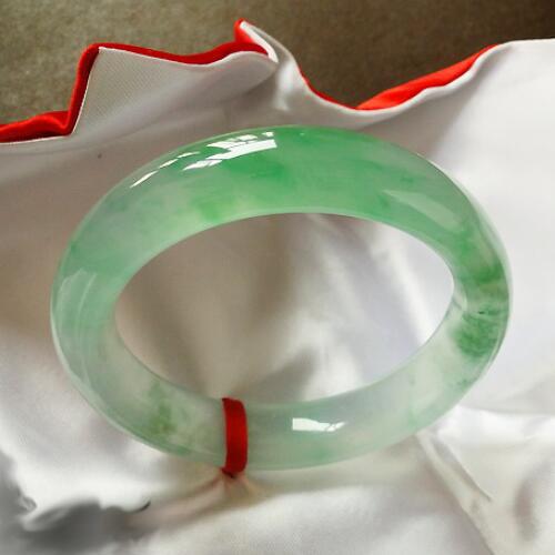 Jade bracelet  Highest-Ranking Imperial Concubine Bracelet Ice-like Yang Green Floating Flower Jade Bracelet for Women