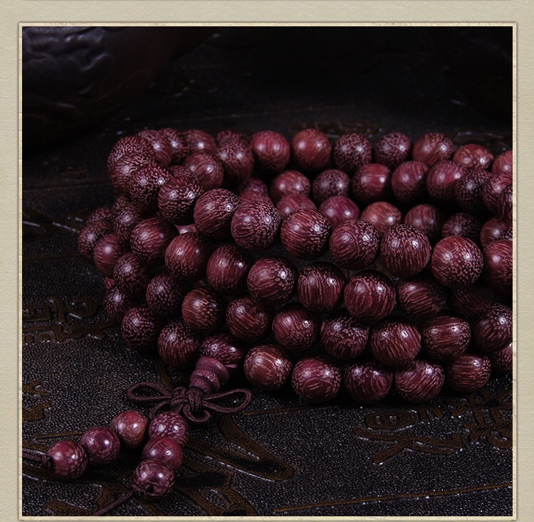 Violet wood buddhist beads bracelet high oil dense old material 108 text play hand string ornaments Violet wood buddhist beads bracelet high oil dense old material 108 text play hand string ornaments