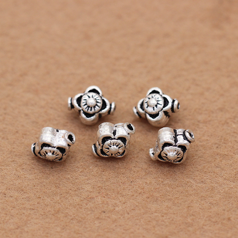 DiyS925 pure silver crystal plum blossom beads DiyS925 Thai silver accessories DIY buddhist beads manufacturers direct sales DiyS925 pure silver crystal plum blossom beads DiyS925 Thai silver accessories DIY buddhist beads manufacturers direct sales