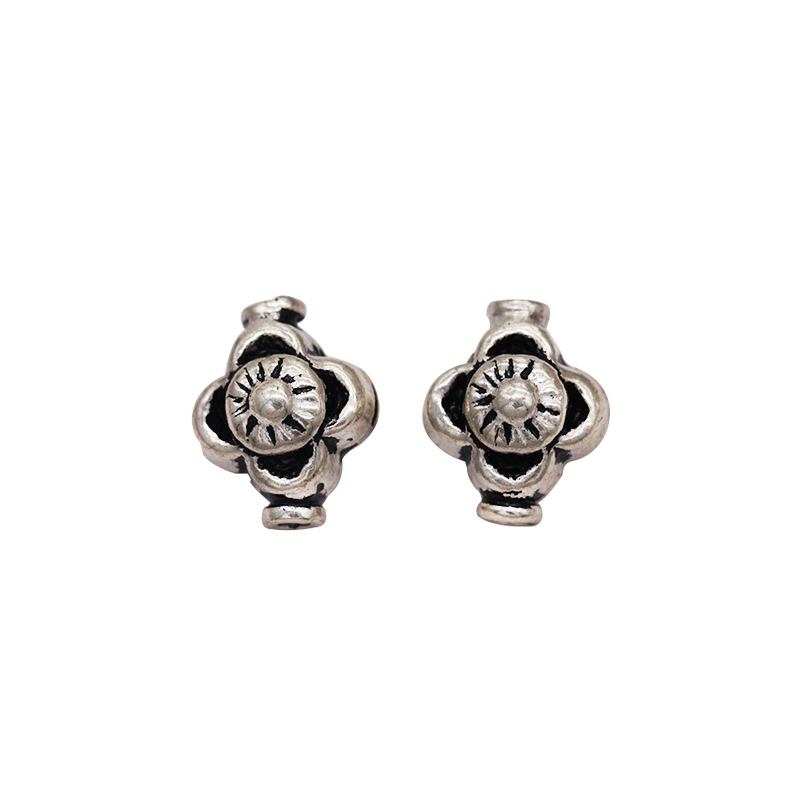 DiyS925 pure silver crystal plum blossom beads DiyS925 Thai silver accessories DIY buddhist beads manufacturers direct sales DiyS925 pure silver crystal plum blossom beads DiyS925 Thai silver accessories DIY buddhist beads manufacturers direct sales