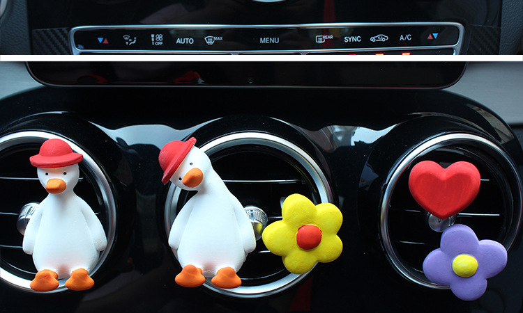 Perfume Cheering Duck Air Conditioner Air Outlet Car Interior Decoration Cute Ornaments Ins Wind inside Fragrant Stone