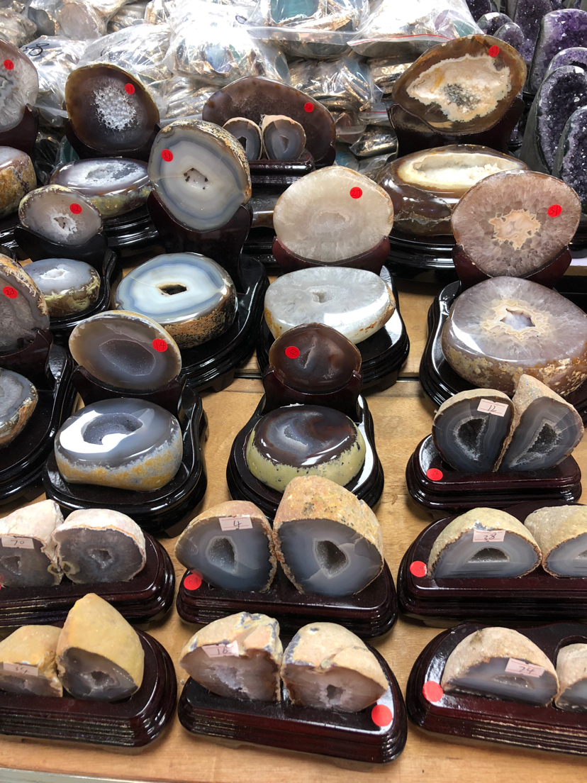 Cornucopia Natural Agate Stone