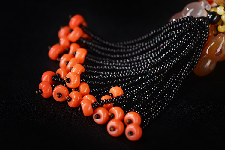 High-grade natural agate jade medullary car hanging round card fu zi jade medullary apple car hanging wholesale