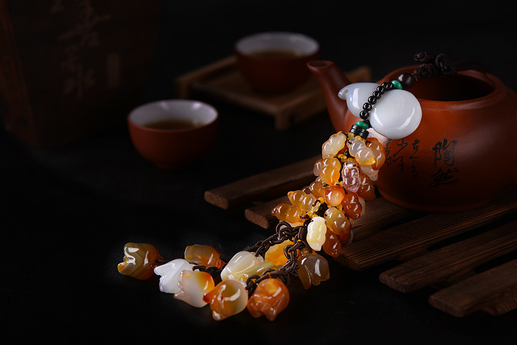 High-grade natural agate jade marrow cart hanging PI xiu apple jade marrow cart hanging High-grade natural agate jade marrow cart hanging PI xiu apple jade marrow cart hanging