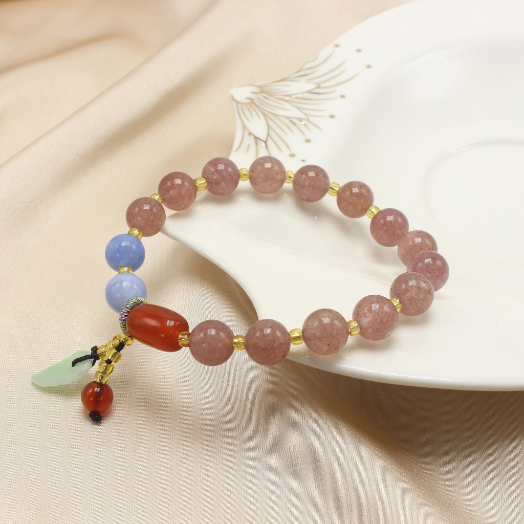 Simple Natural Crystal Strawberry Quartz Bracelet Chalcedony Lotus Seedpod Pendant Women&#039;s Fresh Bracelet with Pearl Agate