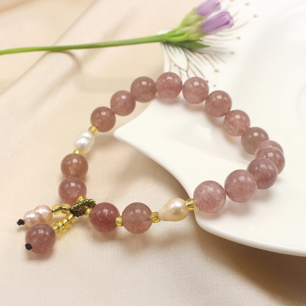 Simple Natural Crystal Strawberry Quartz Bracelet Chalcedony Lotus Seedpod Pendant Women's Fresh Bracelet with Pearl Agate