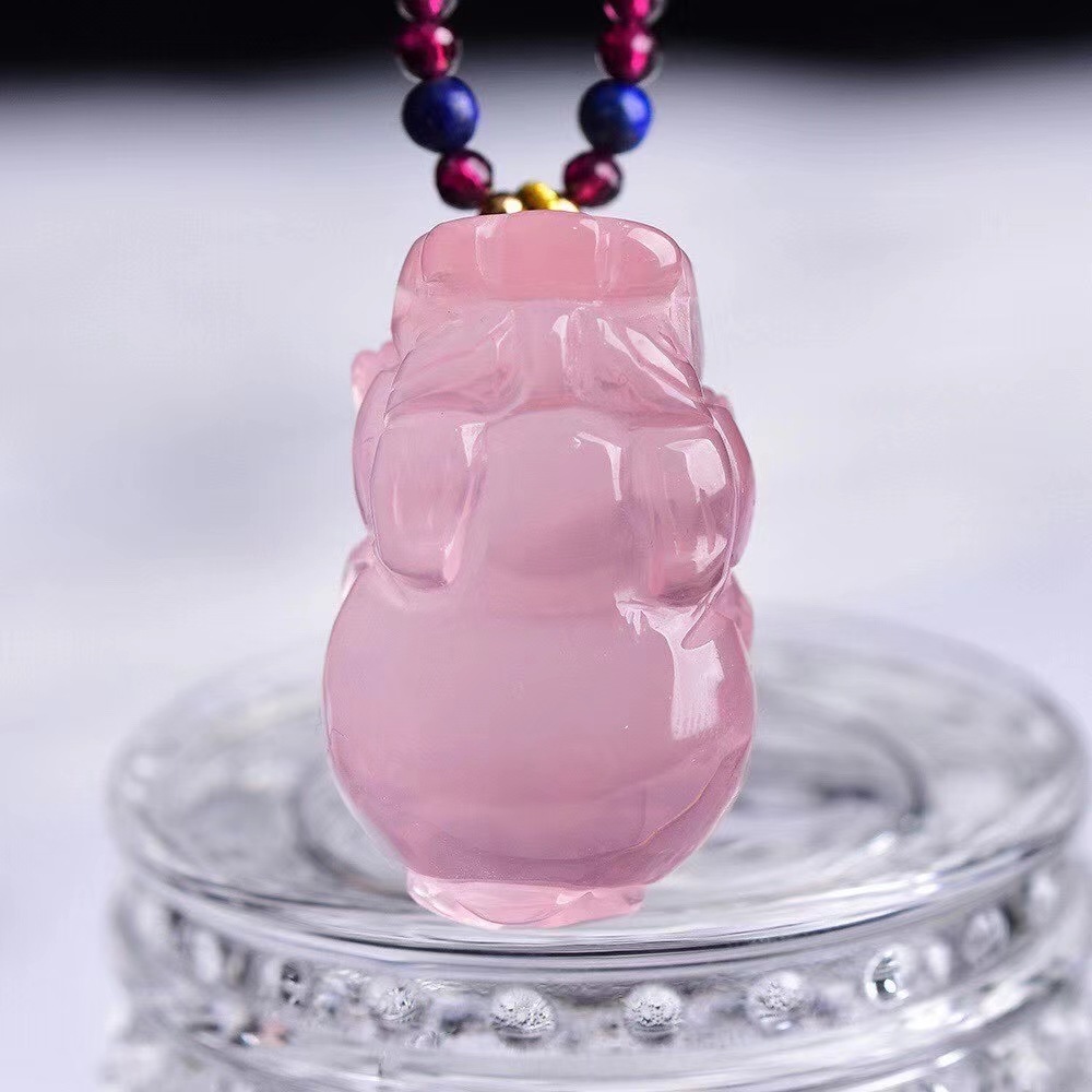 Mozambique Xingguang Pink Crystal Pi Xiu Pendant Necklace Pendant Ethnic Style Long Clothing Accessories Sweater Chain Mozambique Xingguang Pink Crystal Pi Xiu Pendant Necklace Pendant Ethnic Style Long Clothing Accessories Sweater Chain