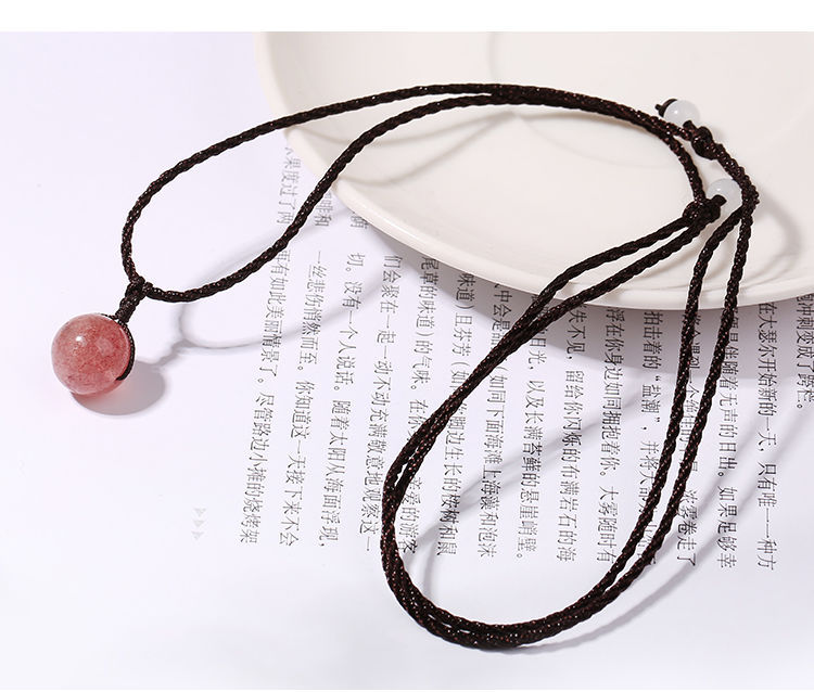 Natural Strawberry Quartz Pink Crystal Amethyst Pendant Clavicle Chain Lucky Attracting Male Student Aid Birthday Gift Female Accessories Natural Strawberry Quartz Pink Crystal Amethyst Pendant Clavicle Chain Lucky Attracting Male Student Aid Birthday Gift Female Accessories