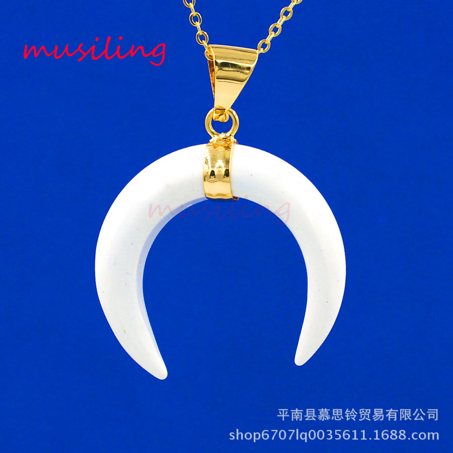 Pink Crystal Curved Moon Horn Pendant European and American Fashion Sweater Chain Pendant Cross-Border Foreign Trade Ornament Wholesale