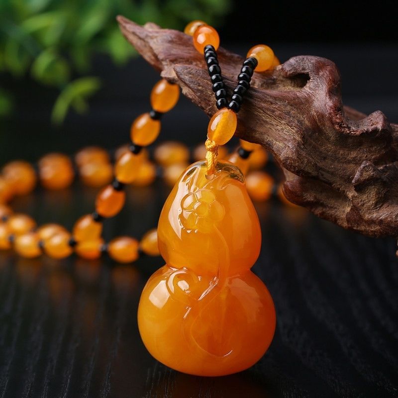 Beeswax Pendant Long Water Drop Women 'S Ethnic Style Vintage Amber Old Wax Necklace Versatile Accessories Sweater Chain Pendant