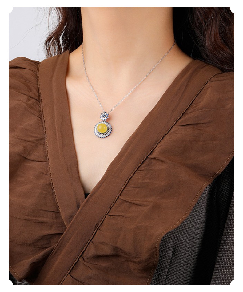 Tiktok Taobao Live Supply Sun Xingtong Body S925 Silver Natural Russian round Beads Beeswax Necklace Factory Goods Tiktok Taobao Live Supply Sun Xingtong Body S925 Silver Natural Russian round Beads Beeswax Necklace Factory Goods