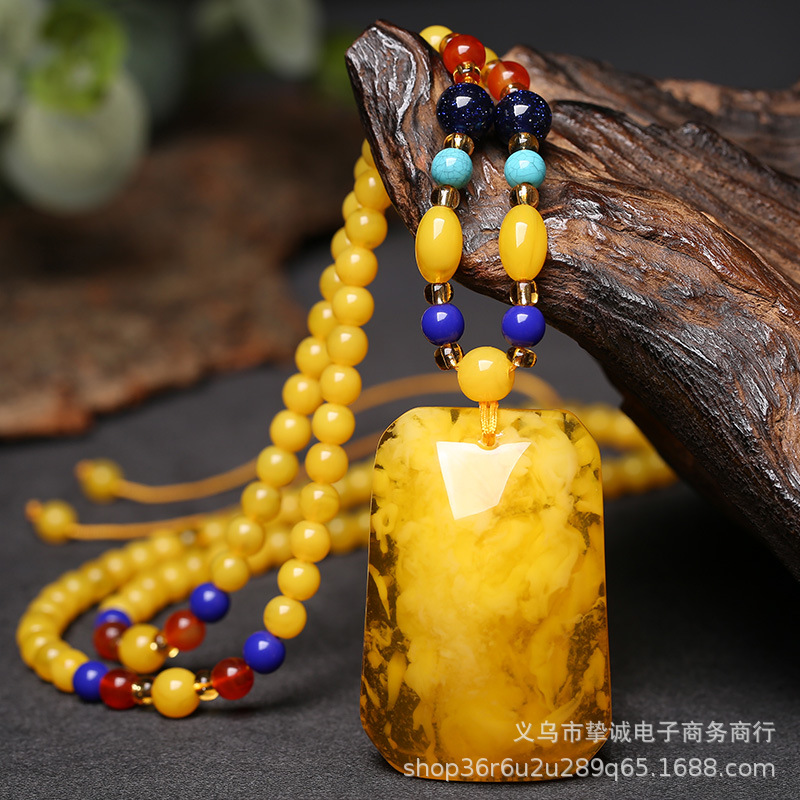 Old Beeswax Pendant Water Drop Yellow Chicken Grease Necklace with Men&#039;s and Women&#039;s Amber Gold Twisted Honey Long Sweater Chain Ethnic Style