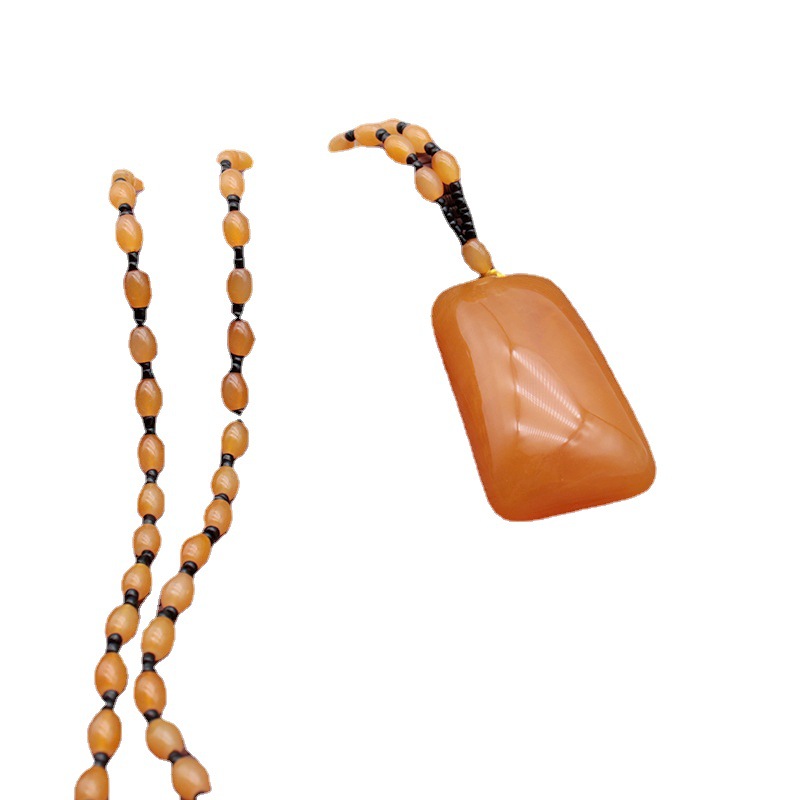 Old Beeswax Sweater Chain Men&#039;s and Women&#039;s Second Generation Yellow Chicken Grease Amber Long Necklace Ethnic Style Pendant Factory Wholesale