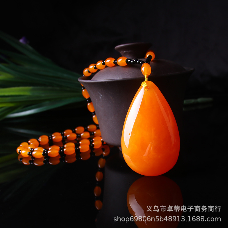 Old Beeswax Sweater Chain Men&#039;s and Women&#039;s Second Generation Yellow Chicken Grease Amber Long Necklace Ethnic Style Pendant Factory Wholesale