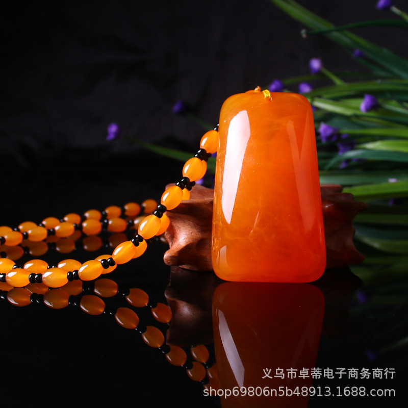 Old Beeswax Sweater Chain Men&#039;s and Women&#039;s Second Generation Yellow Chicken Grease Amber Long Necklace Ethnic Style Pendant Factory Wholesale