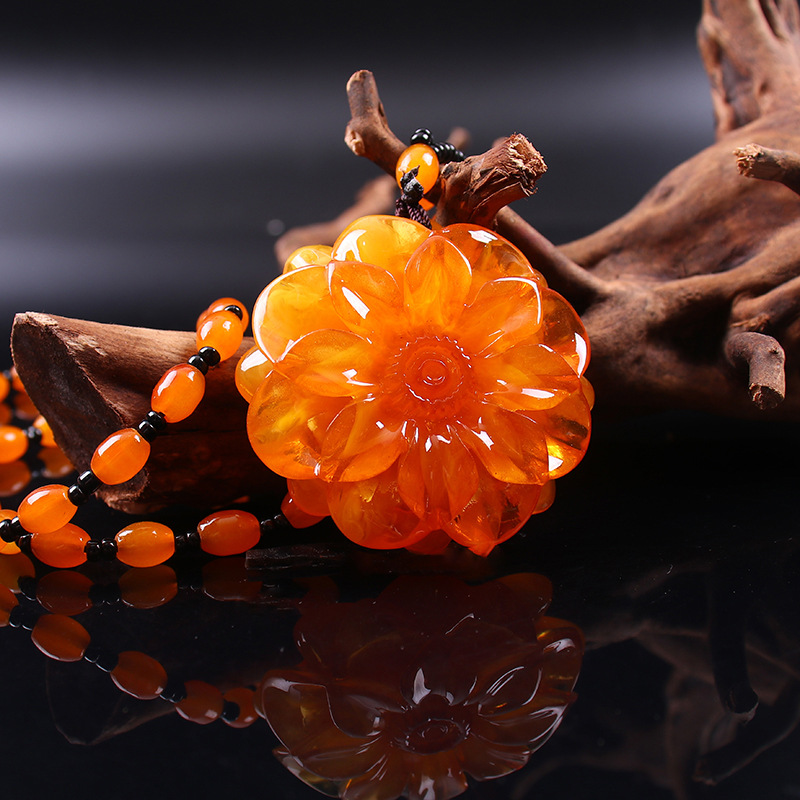 Old Beeswax Sweater Chain Men's and Women's Second Generation Yellow Chicken Grease Amber Long Necklace Ethnic Style Pendant Factory Wholesale Old Beeswax Sweater Chain Men's and Women's Second Generation Yellow Chicken Grease Amber Long Necklace Ethnic Style Pendant Factory Wholesale
